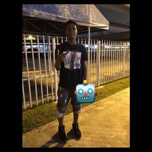 Meet your Posher, Jeremiah